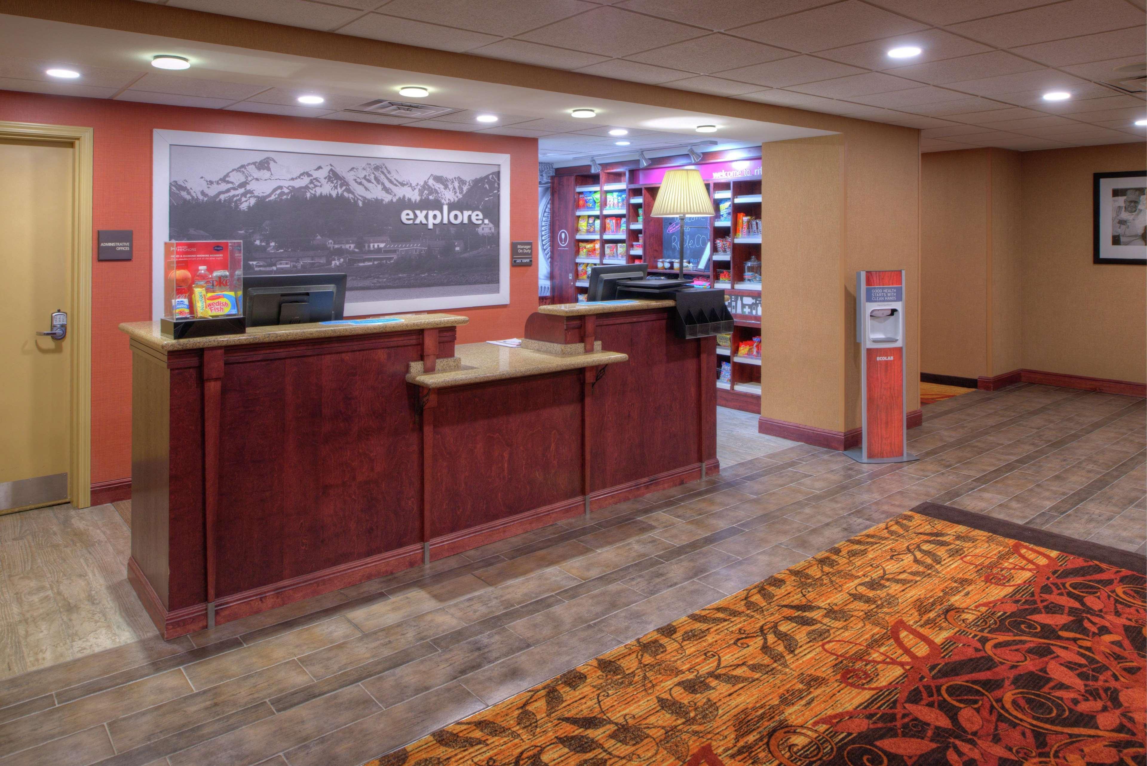 Hampton Inn & Suites Райфл Екстер'єр фото