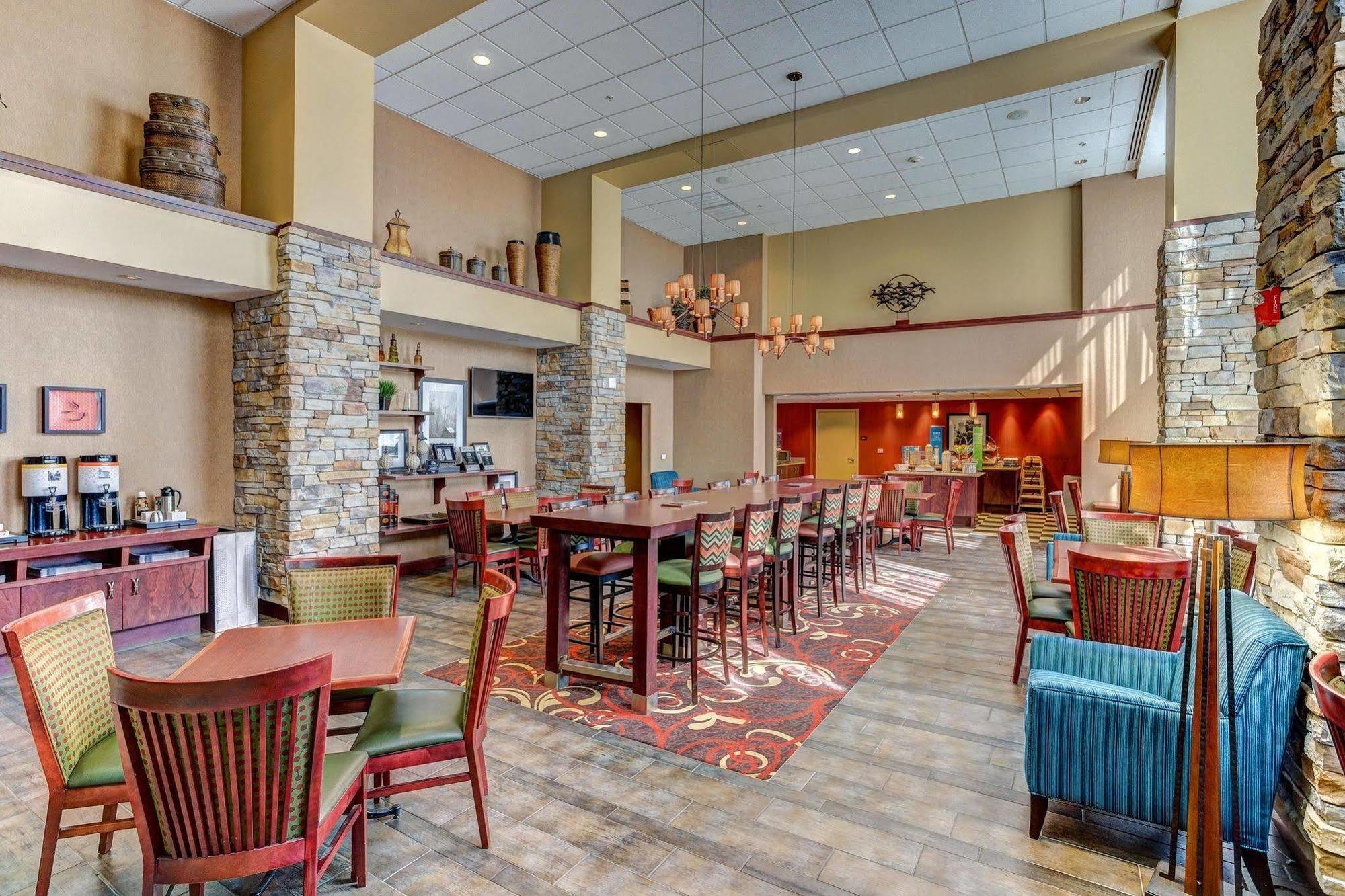 Hampton Inn & Suites Райфл Екстер'єр фото